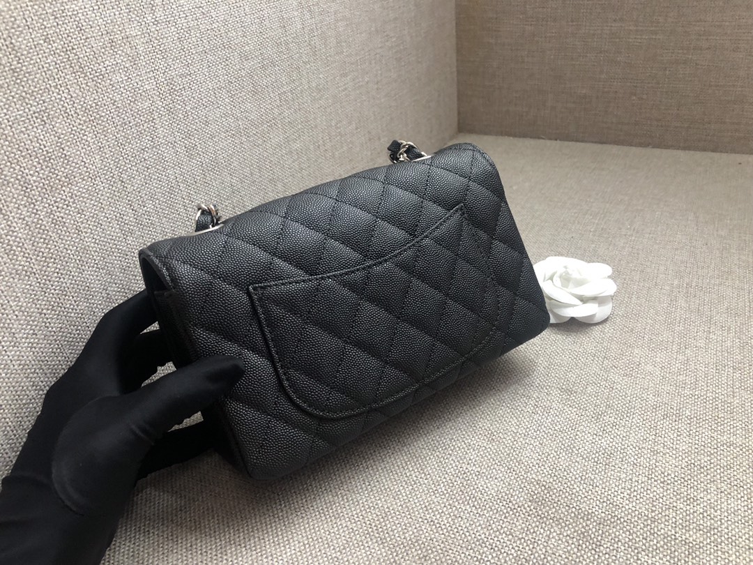 Small Classic Flap Caviar Bag A01116 Black/Silver